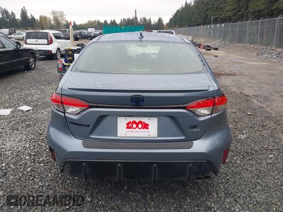 ✅ 2025 Toyota Corolla Hybrid LE • VIN: JTDBCMFE9SJ037961 • Lot: 43587688. Listed on IAAI with 10,211 mi. Free auction sales archive from the USA and detailed vehicle history report at DreamBid. Image 16.