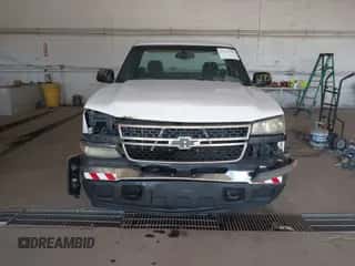 2006 Chevrolet Silverado 1500 Work Truck с VIN 3GCEC14V16G158148, выставлен на аукционе IAAI как лот 43312751 с пробегом 165 528 миль миль и . История ставок и продаж доступна на DreamBid. Изображение 6.