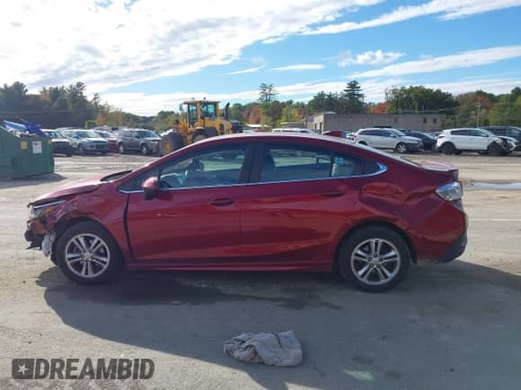 2017 Chevrolet Cruze LT с VIN 1G1BD5SM8H7154316, выставлен на аукционе IAAI как лот 43391634 с пробегом 55 660 миль миль и . История ставок и продаж доступна на DreamBid. Изображение 13.