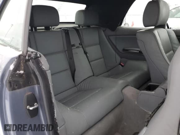 ✅ 2003 BMW 3 Series 325Ci • VIN: WBABS33453PG91055 • Lot: 44337445. Wystawiony na Copart z przebiegiem 177 804 mil. Bezpłatny archiwum sprzedaży aukcyjnych z USA i szczegółowy raport historii pojazdu na DreamBid. Zdjęcie 10.