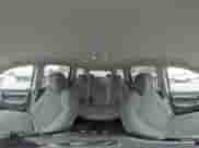 2007 Saturn Outlook XE z VIN 5GZER13787J135725, wystawiony jako Copart lot #87191435 z przebiegiem 273 819 mil mil oraz Czysty tytuł • Clean title. Historia ofert i sprzedaży dostępna na DreamBid. Obrazek 15.