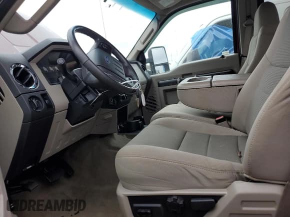 ✅ 2008 Ford F-350 XL • VIN: 1FTWW31R18EB74746 • Lot: 80939014. Listed on Copart with 127,271 mi. Free auction sales archive from the USA and detailed vehicle history report at DreamBid. Image 7.