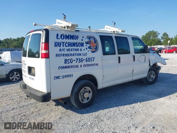 ✅ 2011 Chevrolet Express Cargo • VIN: 1GCWGFCA5B1176391 • Lot: 42647146. Listed on IAAI with 333,761 mi. Free auction sales archive from the USA and detailed vehicle history report at DreamBid. Image 4.