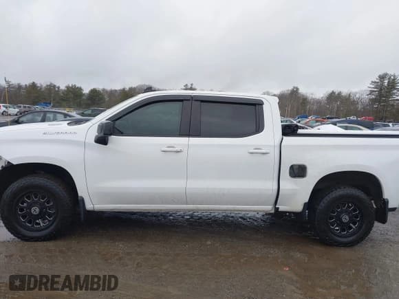 ✅ 2021 Chevrolet Silverado 1500 RST • VIN: 3GCUYEET1MG192718 • Лот: 41692530. Опубликован ранее на IAAI с пробегом 90 221 миль. Бесплатный доступ к архиву аукционных продаж из США и подробный отчёт об истории автомобиля на DreamBid. Изображение 15.