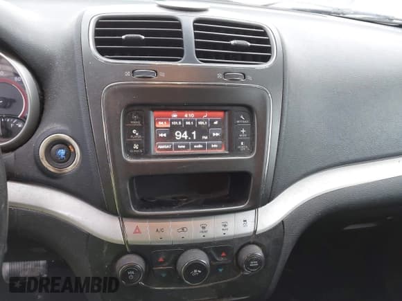 ✅ 2011 Dodge Journey Mainstreet • VIN: 3D4PG1FG4BT562027 • Lot: 43678889. Wystawiony na IAAI z przebiegiem 146 645 mil. Bezpłatny archiwum sprzedaży aukcyjnych z USA i szczegółowy raport historii pojazdu na DreamBid. Zdjęcie 14.