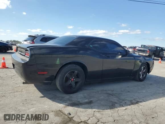 2010 Dodge Challenger SE z VIN 2B3CJ4DV1AH296636, wystawiony jako Copart lot #85839365 z przebiegiem 148 202 mil mil oraz Czysty tytuł • Clean title. Historia ofert i sprzedaży dostępna na DreamBid. Obrazek 3.