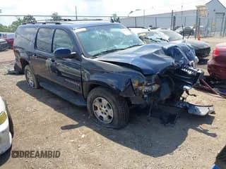 ✅ 2007 Chevrolet Suburban LT • VIN: 3GNFK16357G179533 • Lot: 43503982. Listed on IAAI with Not provided. Free auction sales archive from the USA and detailed vehicle history report at DreamBid. Image 1.
