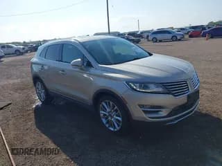 ✅ 2017 Lincoln MKC Reserve • VIN: 5LMCJ3C94HUL02474 • Lot: 43416290. Wystawiony na IAAI z przebiegiem 81 497 mil. Bezpłatny archiwum sprzedaży aukcyjnych z USA i szczegółowy raport historii pojazdu na DreamBid. Zdjęcie 1.