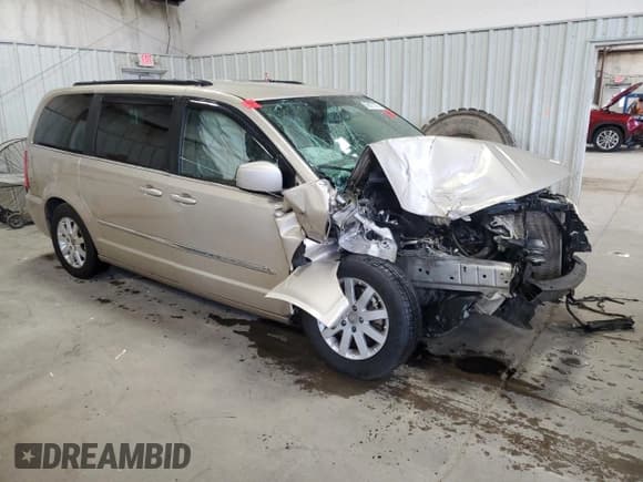 ✅ 2014 Chrysler Town & Country Touring • VIN: 2C4RC1BG4ER207342 • Лот: 69627185. Опубликован ранее на Copart с пробегом 150 518 миль. Бесплатный доступ к архиву аукционных продаж из США и подробный отчёт об истории автомобиля на DreamBid. Изображение 4.