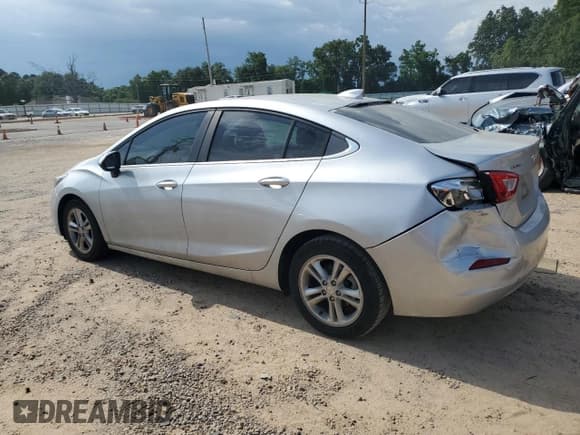 ✅ 2018 Chevrolet Cruze LT • VIN: 1G1BE5SM3J7111151 • Lot: 62748995. Listed on Copart with 110,698 mi. Free auction sales archive from the USA and detailed vehicle history report at DreamBid. Image 2.