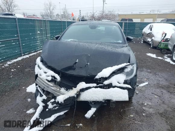 ✅ 2015 Chrysler 200 S • VIN: 1C3CCCBB5FN675816 • Lot: 43571826. Listed on IAAI with 215,694 mi. Free auction sales archive from the USA and detailed vehicle history report at DreamBid. Image 13.