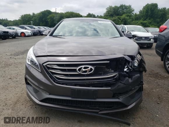 ✅ 2016 Hyundai Sonata Sport • VIN: 5NPE34AF4GH429596 • Lot: 57424043. Listed on Copart with 90,628 mi. Free auction sales archive from the USA and detailed vehicle history report at DreamBid. Image 5.