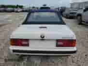 1992 BMW 3 Series z VIN WBABB2317NEC29787, wystawiony jako Copart lot #74238544 z przebiegiem 159 697 mil mil oraz Czysty tytuł • Clean title. Historia ofert i sprzedaży dostępna na DreamBid. Obrazek 6.