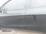 ✅ 2023 Tesla Model Y Performance • VIN: 7SAYGDEF6PF663915 • Lot: 43428082. Wystawiony na IAAI z przebiegiem 30 812 mil. Bezpłatny archiwum sprzedaży aukcyjnych z USA i szczegółowy raport historii pojazdu na DreamBid. Zdjęcie 9.