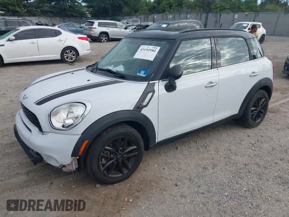 ✅ 2013 MINI Countryman S • VIN: WMWZC3C59DWP22218 • Лот: 43192980. Опубликован ранее на IAAI с пробегом 92 081 миль. Бесплатный доступ к архиву аукционных продаж из США и подробный отчёт об истории автомобиля на DreamBid. Изображение 17.