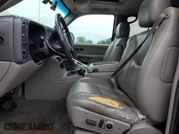 ✅ 2005 Chevrolet Avalanche Z71 • VIN: 3GNEK12Z95G104904 • Lot: 64425165. Listed on Copart with 150,941 mi. Free auction sales archive from the USA and detailed vehicle history report at DreamBid. Image 7.