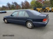 ✅ 1996 Mercedes-Benz S • VIN: WDBGA51E1TA295366 • Лот: 54743804. Опубликован ранее на Copart с пробегом 113 054 миль. Бесплатный доступ к архиву аукционных продаж из США и подробный отчёт об истории автомобиля на DreamBid. Изображение 2.