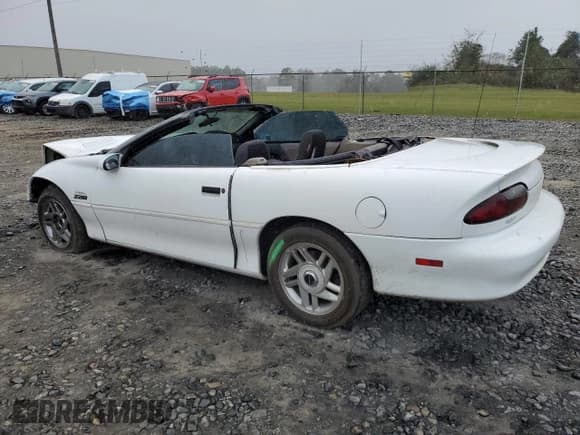 ✅ 1996 Chevrolet Camaro Z28 • VIN: 2G1FP32P4T2158628 • Лот: 79926504. Опубликован ранее на Copart с пробегом 210 864 миль. Бесплатный доступ к архиву аукционных продаж из США и подробный отчёт об истории автомобиля на DreamBid. Изображение 2.