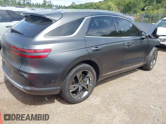 ✅ 2023 Genesis GV70 Advanced • VIN: 5NMMCET19PH000194 • Lot: 43087214. Wystawiony na IAAI z przebiegiem 54 764 mil. Bezpłatny archiwum sprzedaży aukcyjnych z USA i szczegółowy raport historii pojazdu na DreamBid. Zdjęcie 4.