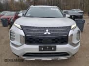 ✅ 2024 Mitsubishi Outlander SE • VIN: JA4J4VA89RZ635618 • Lot: 90810665. Listed on Copart with 18,610 mi. Free auction sales archive from the USA and detailed vehicle history report at DreamBid. Image 5.