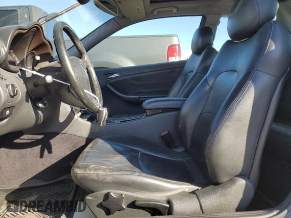 ✅ 2002 Mercedes-Benz C 230/260/280/320 • VIN: WDBRN47J12A288749 • Lot: 42052655. Wystawiony na Copart z przebiegiem 229 188 mil. Bezpłatny archiwum sprzedaży aukcyjnych z USA i szczegółowy raport historii pojazdu na DreamBid. Zdjęcie 7.