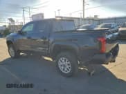 ✅ 2024 Toyota Tacoma SR • VIN: 3TYKD5HN7RT003129 • Lot: 96612955. Wystawiony na Copart z przebiegiem 15 244 mil. Bezpłatny archiwum sprzedaży aukcyjnych z USA i szczegółowy raport historii pojazdu na DreamBid. Zdjęcie 2.