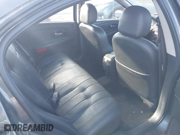 ✅ 2004 Chrysler Concorde LXi • VIN: 2C3HD36M24H592199 • Lot: 43903909. Listed on IAAI with 175,591 mi. Free auction sales archive from the USA and detailed vehicle history report at DreamBid. Image 8.