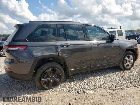 2022 Jeep Grand Cherokee Altitude с VIN 1C4RJGAG3N8630631, выставлен на аукционе Copart как лот 67811105 с пробегом 23 655 миль миль и Списание • Salvage title. История ставок и продаж доступна на DreamBid. Изображение 3.