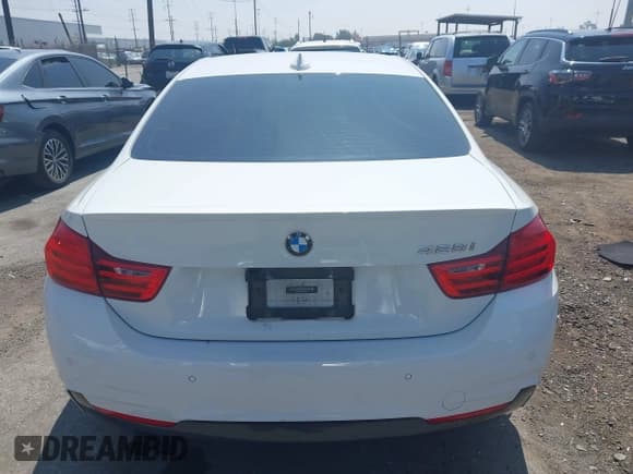 ✅ 2015 BMW 4 Series 428i • VIN: WBA3N7C55FK222364 • Lot: 42604632. Listed on IAAI with 108,157 mi. Free auction sales archive from the USA and detailed vehicle history report at DreamBid. Image 16.