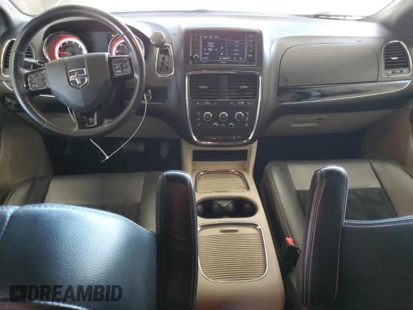 ✅ 2018 Dodge Grand Caravan SXT • VIN: 2C4RDGCG6JR264800 • Lot: 86268755. Listed on Copart with 102,551 mi. Free auction sales archive from the USA and detailed vehicle history report at DreamBid. Image 8.