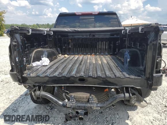 ✅ 2021 Chevrolet Silverado 1500 LTZ • VIN: 3GCPWEEDXMG284034 • Lot: 68880074. Wystawiony na Copart z przebiegiem 66 152 mil. Bezpłatny archiwum sprzedaży aukcyjnych z USA i szczegółowy raport historii pojazdu na DreamBid. Zdjęcie 6.