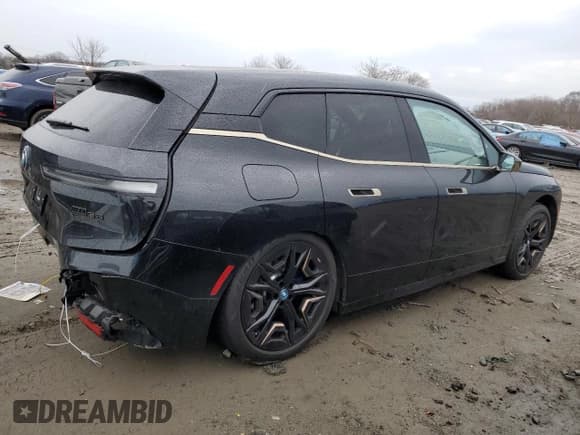 ✅ 2023 BMW iX M60 • VIN: WB533CF01PCK60280 • Lot: 44697954. Wystawiony na Copart z przebiegiem 6 455 mil. Bezpłatny archiwum sprzedaży aukcyjnych z USA i szczegółowy raport historii pojazdu na DreamBid. Zdjęcie 3.