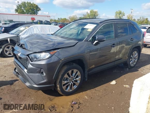 ✅ 2021 Toyota RAV4 XLE Premium • VIN: 2T3A1RFV4MC198108 • Lot: 43398351. Listed on IAAI with 94,027 mi. Free auction sales archive from the USA and detailed vehicle history report at DreamBid. Image 18.