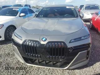 ✅ 2023 BMW 7 Series 760i xDrive • VIN: WBA33EJ09PCL80977 • Лот: 74082454. Опубликован ранее на Copart с пробегом Не указан. Бесплатный доступ к архиву аукционных продаж из США и подробный отчёт об истории автомобиля на DreamBid. Изображение 5.