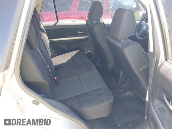 ✅ 2006 Suzuki Grand Vitara Premium • VIN: JS3TE943864103189 • Lot: 43005892. Wystawiony na IAAI z przebiegiem 190 446 mil. Bezpłatny archiwum sprzedaży aukcyjnych z USA i szczegółowy raport historii pojazdu na DreamBid. Zdjęcie 8.