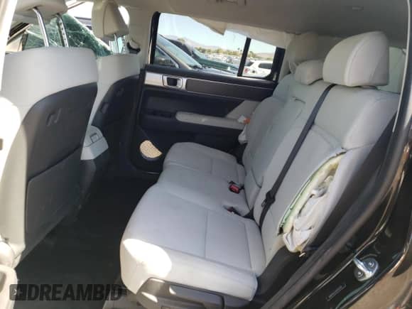 2024 Hyundai Santa Fe SE с VIN 5NMP14GL5RH037870, выставлен на аукционе Copart как лот 71896904 с пробегом 11 135 миль миль и Списание • Salvage title. История ставок и продаж доступна на DreamBid. Изображение 10.