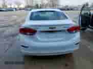 ✅ 2019 Chevrolet Cruze Premier • VIN: 1G1BF5SM3K7101945 • Lot: 50795055. Wystawiony na Copart z przebiegiem 139 724 mil mil. Skorzystaj z bezpłatnego archiwum sprzedaży aukcyjnych z USA i zobacz szczegółowy raport historii pojazdu na DreamBid. Zdjęcie 6.