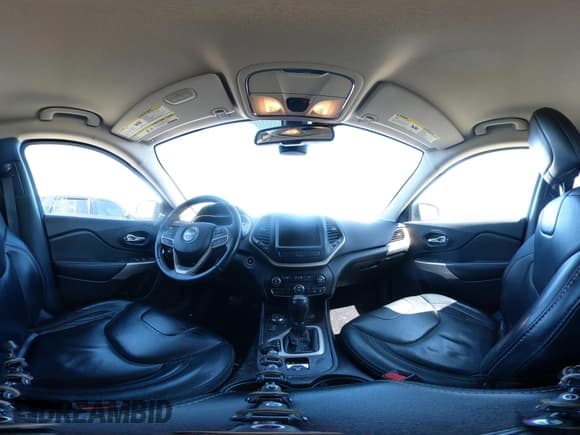 ✅ 2017 Jeep Cherokee Limited • VIN: 1C4PJMDS2HW620551 • Lot: 42227629. Wystawiony na IAAI z przebiegiem 83 643 mil. Bezpłatny archiwum sprzedaży aukcyjnych z USA i szczegółowy raport historii pojazdu na DreamBid. Zdjęcie 20.