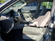 ✅ 2008 Honda Accord LX-P • VIN: 1HGCP26428A145918 • Lot: 69980525. Wystawiony na Copart z przebiegiem 162 311 mil. Bezpłatny archiwum sprzedaży aukcyjnych z USA i szczegółowy raport historii pojazdu na DreamBid. Zdjęcie 7.