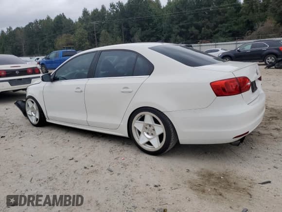 ✅ 2013 Volkswagen Jetta SE • VIN: 3VWBX7AJXDM237793 • Lot: 85594385. Listed on Copart with 84,737 mi. Free auction sales archive from the USA and detailed vehicle history report at DreamBid. Image 2.