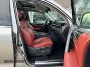 ✅ 2018 Lexus LX 570 • VIN: JTJHY7AX6J4263505 • Lot: 92914435. Listed on Copart with 85,124 mi. Free auction sales archive from the USA and detailed vehicle history report at DreamBid. Image 5.