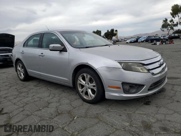 ✅ 2012 Ford Fusion SE • VIN: 3FAHP0HG4CR307505 • Lot: 81741525. Listed on Copart with 207,467 mi. Free auction sales archive from the USA and detailed vehicle history report at DreamBid. Image 4.