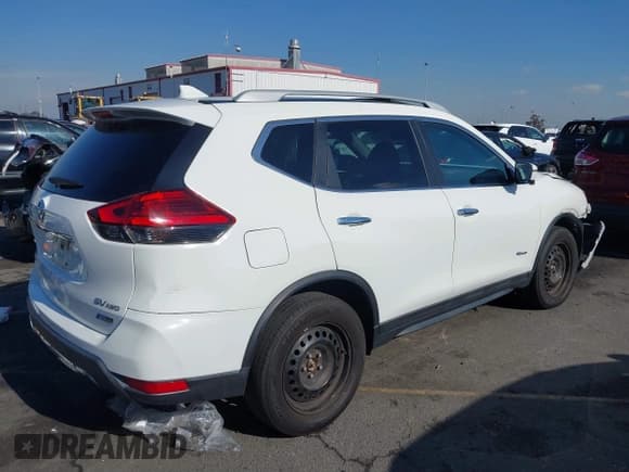 ✅ 2017 Nissan Rogue SV Hybrid • VIN: 5N1ET2MV6HC830695 • Лот: 41023811. Опубликован ранее на IAAI с пробегом 93 330 миль. Бесплатный доступ к архиву аукционных продаж из США и подробный отчёт об истории автомобиля на DreamBid. Изображение 4.