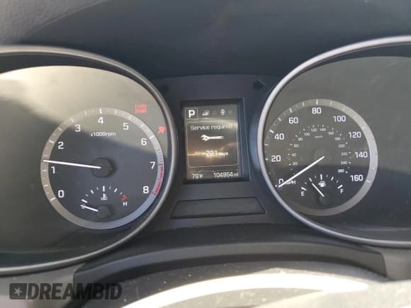 ✅ 2018 Hyundai Santa Fe 2.4L • VIN: 5NMZT3LBXJH078932 • Lot: 89566205. Listed on Copart with 104,864 mi. Free auction sales archive from the USA and detailed vehicle history report at DreamBid. Image 9.