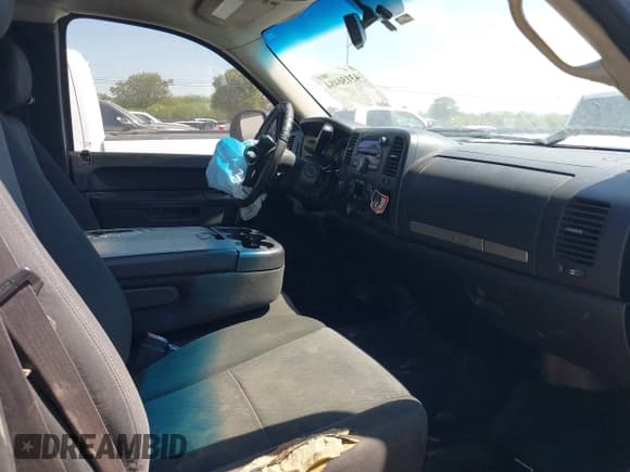 ✅ 2012 Chevrolet Silverado 2500HD LT • VIN: 1GC2KXCG4CZ193094 • Lot: 43150484. Wystawiony na IAAI z przebiegiem 228 181 mil. Bezpłatny archiwum sprzedaży aukcyjnych z USA i szczegółowy raport historii pojazdu na DreamBid. Zdjęcie 5.