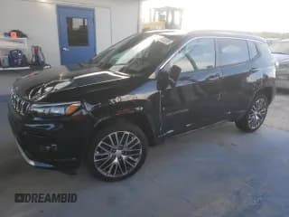 ✅ 2023 Jeep Compass (RED) Edition • VIN: 3C4NJDCN0PT538700 • Lot: 85641255. Wystawiony na Copart z przebiegiem 14 884 mil. Bezpłatny archiwum sprzedaży aukcyjnych z USA i szczegółowy raport historii pojazdu na DreamBid. Zdjęcie 1.