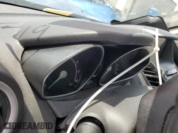 ✅ 2019 Ford Fiesta SE • VIN: 3FADP4EJ6KM132904 • Lot: 62345865. Wystawiony na Copart z przebiegiem Nie podano. Bezpłatny archiwum sprzedaży aukcyjnych z USA i szczegółowy raport historii pojazdu na DreamBid. Zdjęcie 9.