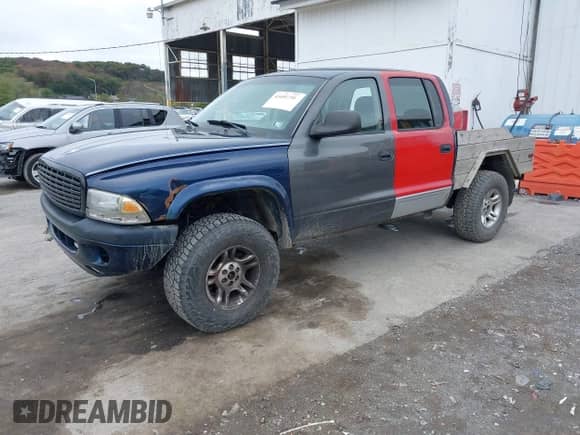2003 Dodge Dakota Sport с VIN 1D7HG38N83S296352, выставлен на аукционе IAAI как лот 43451731 с пробегом 251 169 миль миль и . История ставок и продаж доступна на DreamBid. Изображение 17.