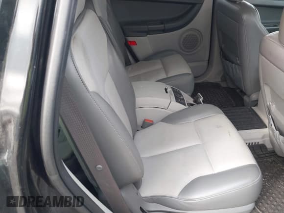 ✅ 2007 Chrysler Pacifica Touring • VIN: 2A8GM68X47R148796 • Lot: 43416623. Listed on IAAI with 144,328 mi. Free auction sales archive from the USA and detailed vehicle history report at DreamBid. Image 8.