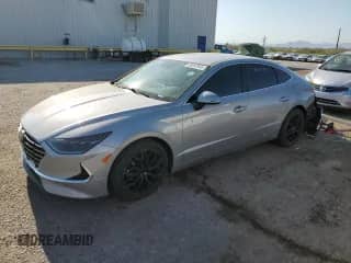 2023 Hyundai Sonata SE с VIN KMHL24JA7PA334189, выставлен на аукционе Copart как лот 69352945 с пробегом 22 560 миль миль и Списание • Salvage title. История ставок и продаж доступна на DreamBid. Изображение 1.